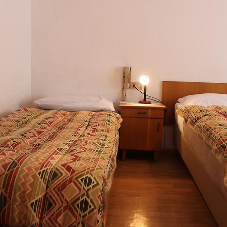 Garni Hirsch Hotel Canazei Exterior photo